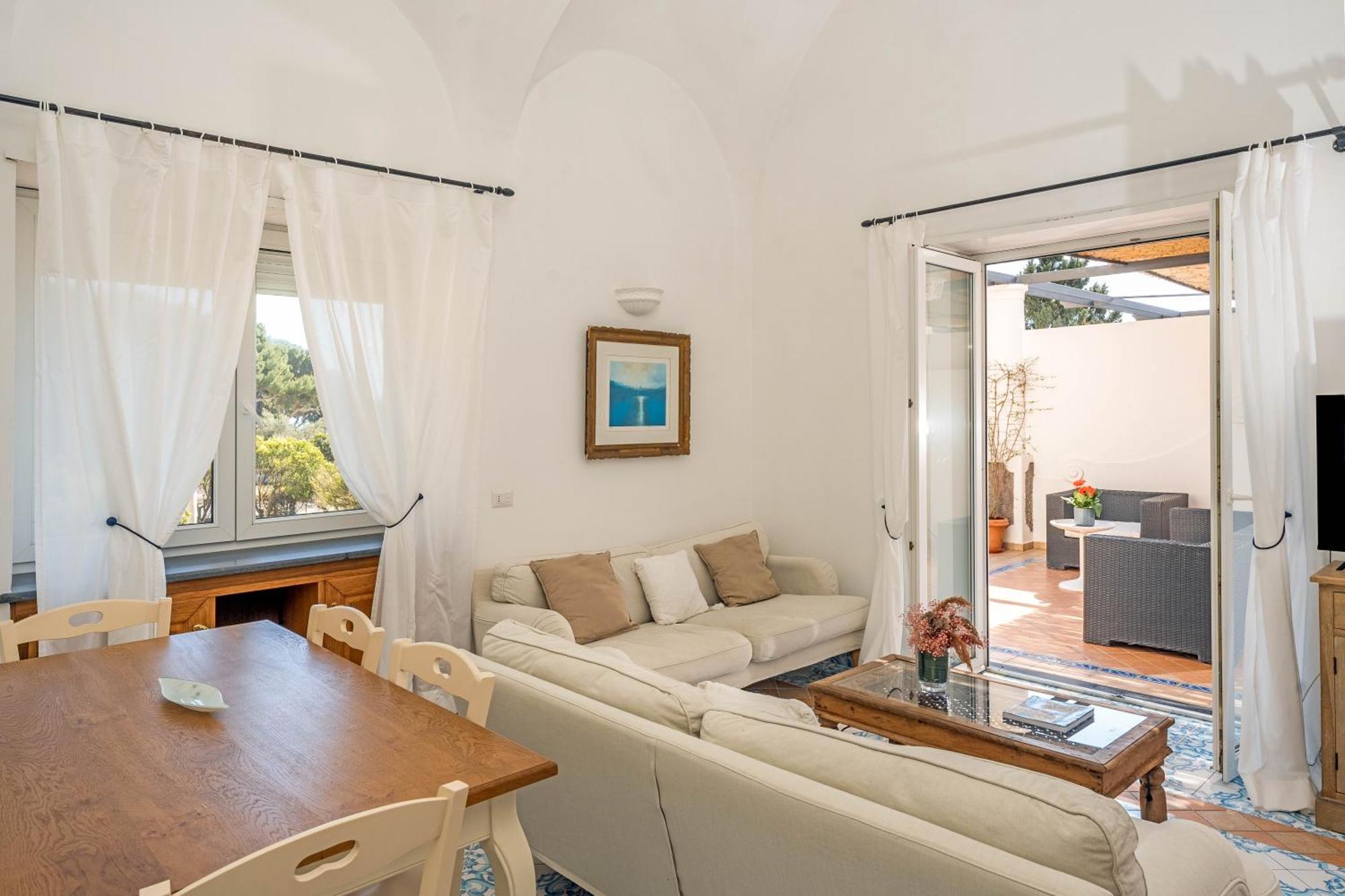 Oliveto Capri Apartments Екстер'єр фото